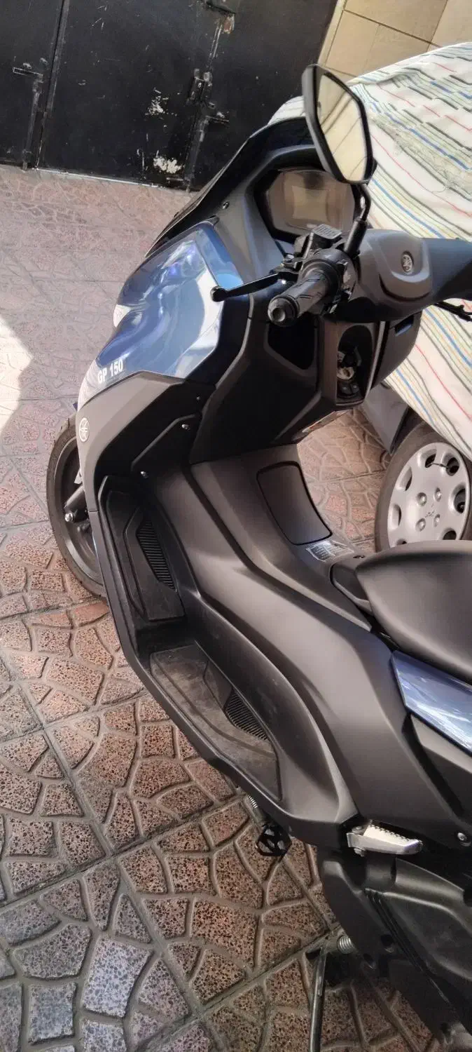 یاماها. ۱۵۵|موتورسیکلت|بازفت, |دیوار