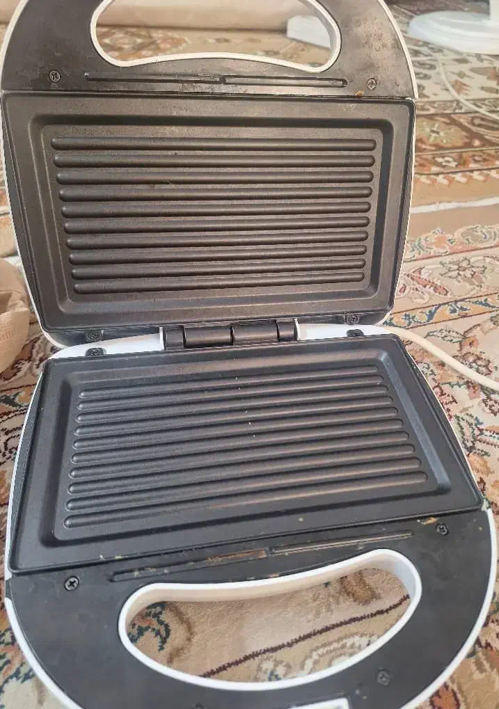 ساندویچ ساز خارجی، یک بار استفاده شده|اجاق گاز و لوازم برقی پختوپز|مشهد, شهید هاشمی نژاد|دیوار