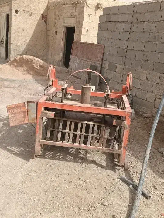 یک دستگاه ناری ساز یک دستگاه بلوکه ۱۳ونیم در ۴۰|ماشینآلات صنعتی|چناران, |دیوار