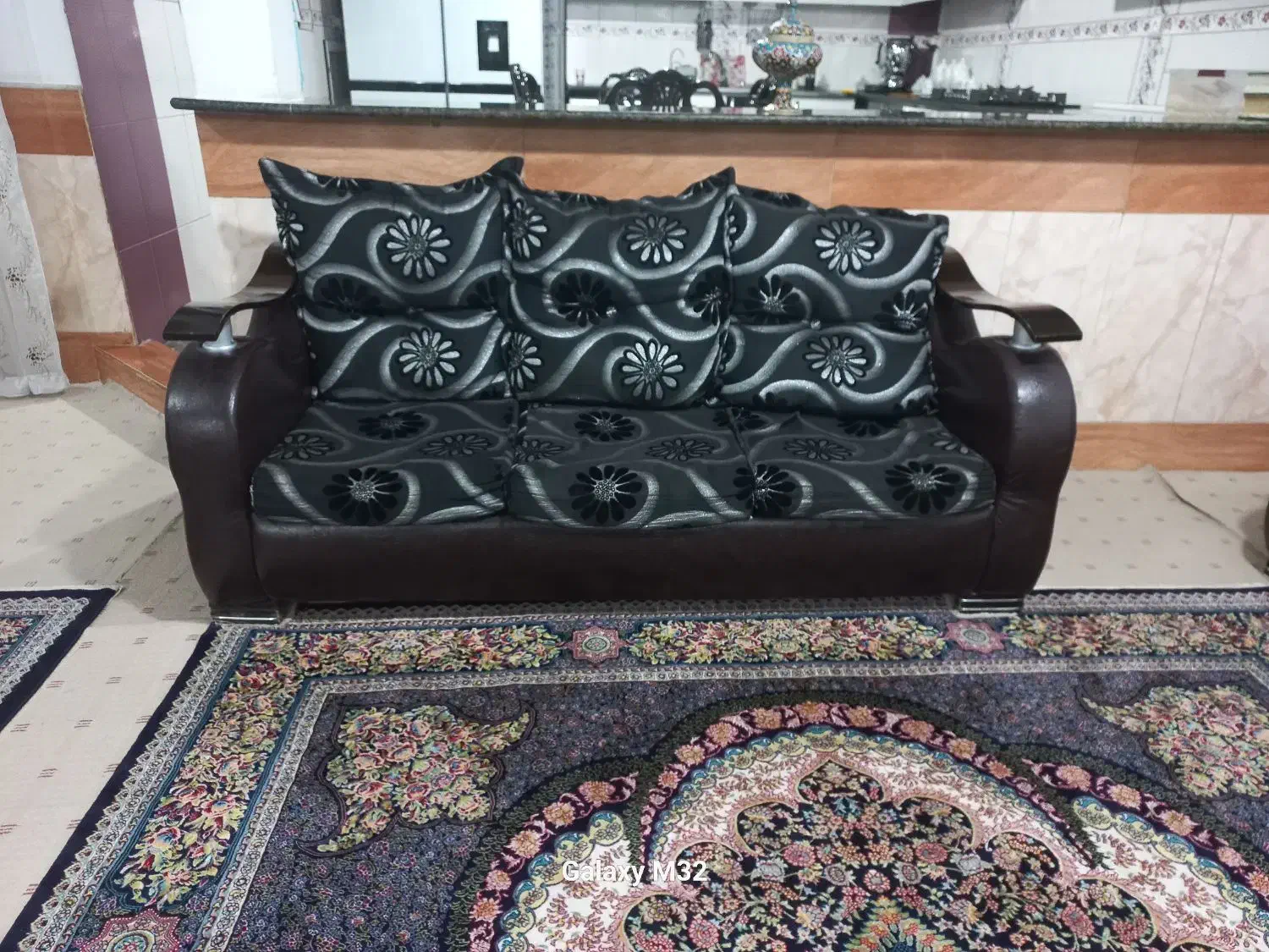 مبل کارکرده|مبلمان خانگی و میز عسلی|قم, شهر قائم|دیوار