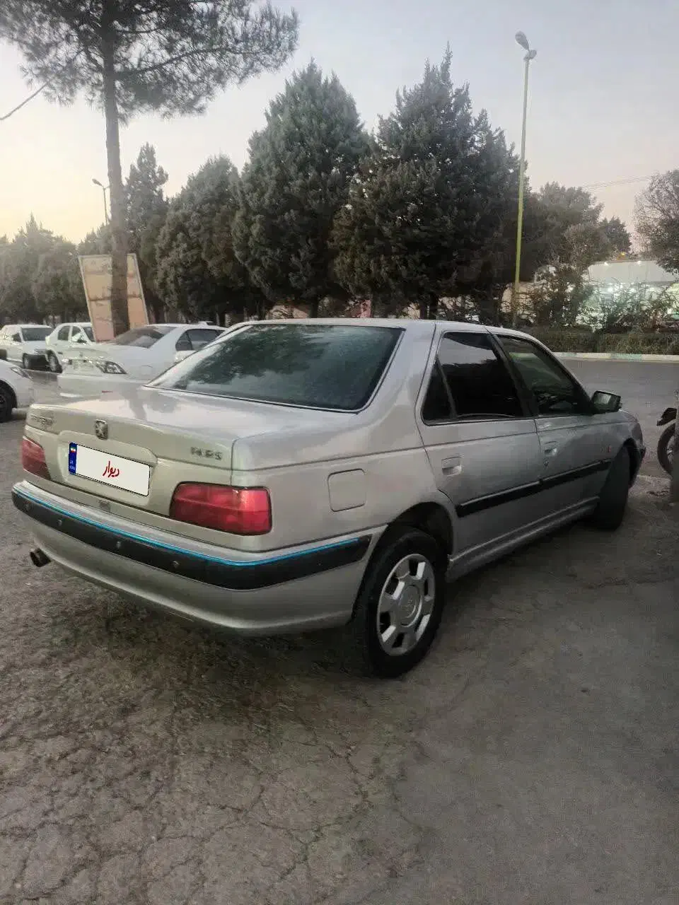 پارس ۸۵|خودرو سواری و وانت|لنجان, |دیوار