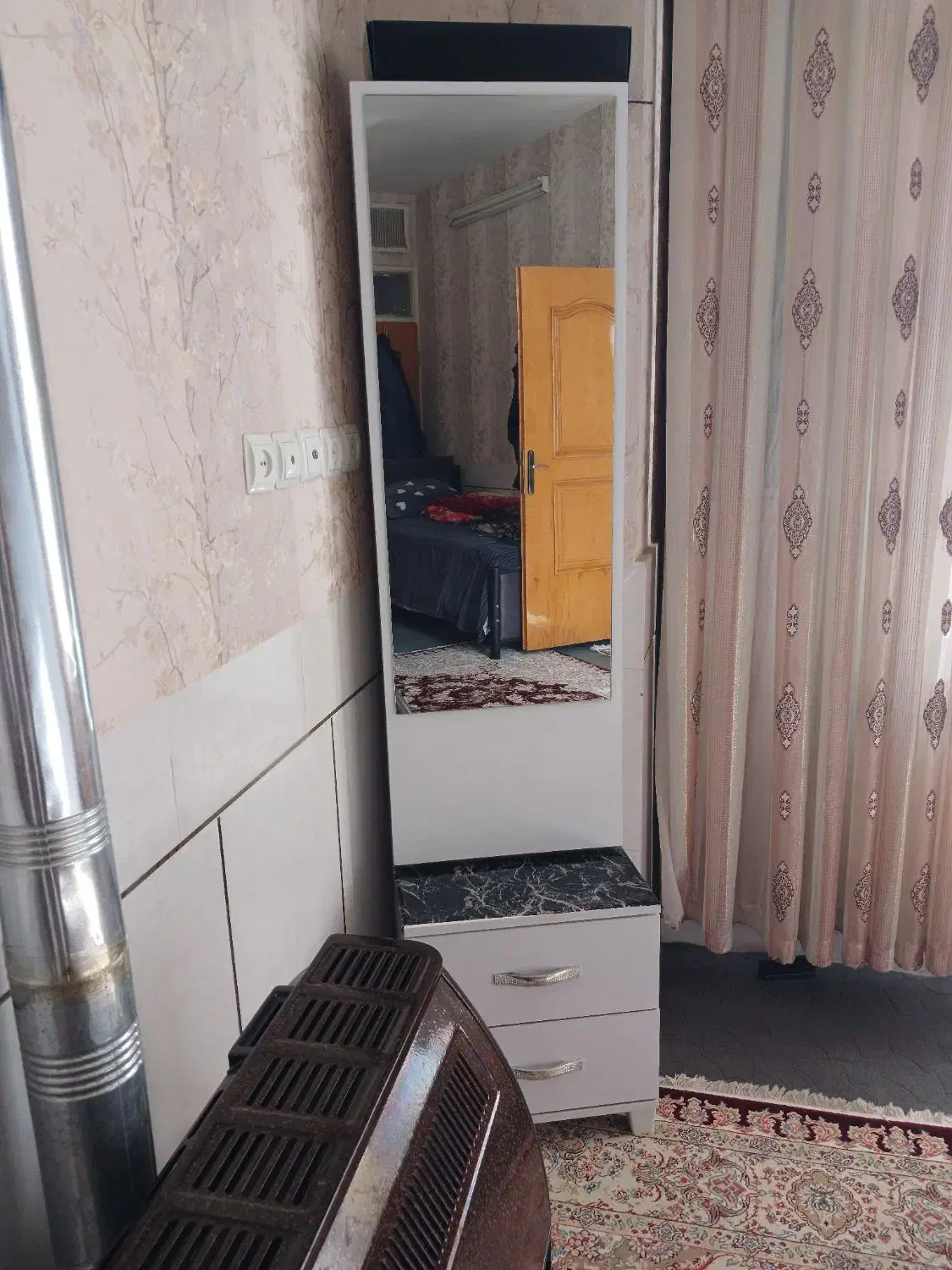 میز ارایش|تخت و سرویس خواب|لنجان, |دیوار