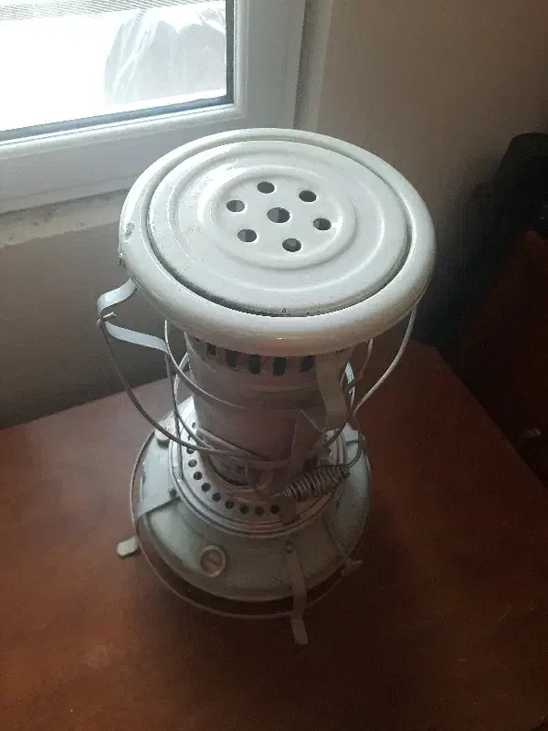 علائدین|کلکسیون اشیاء عتیقه|گلبهار, شهر جدید گلبهار|دیوار