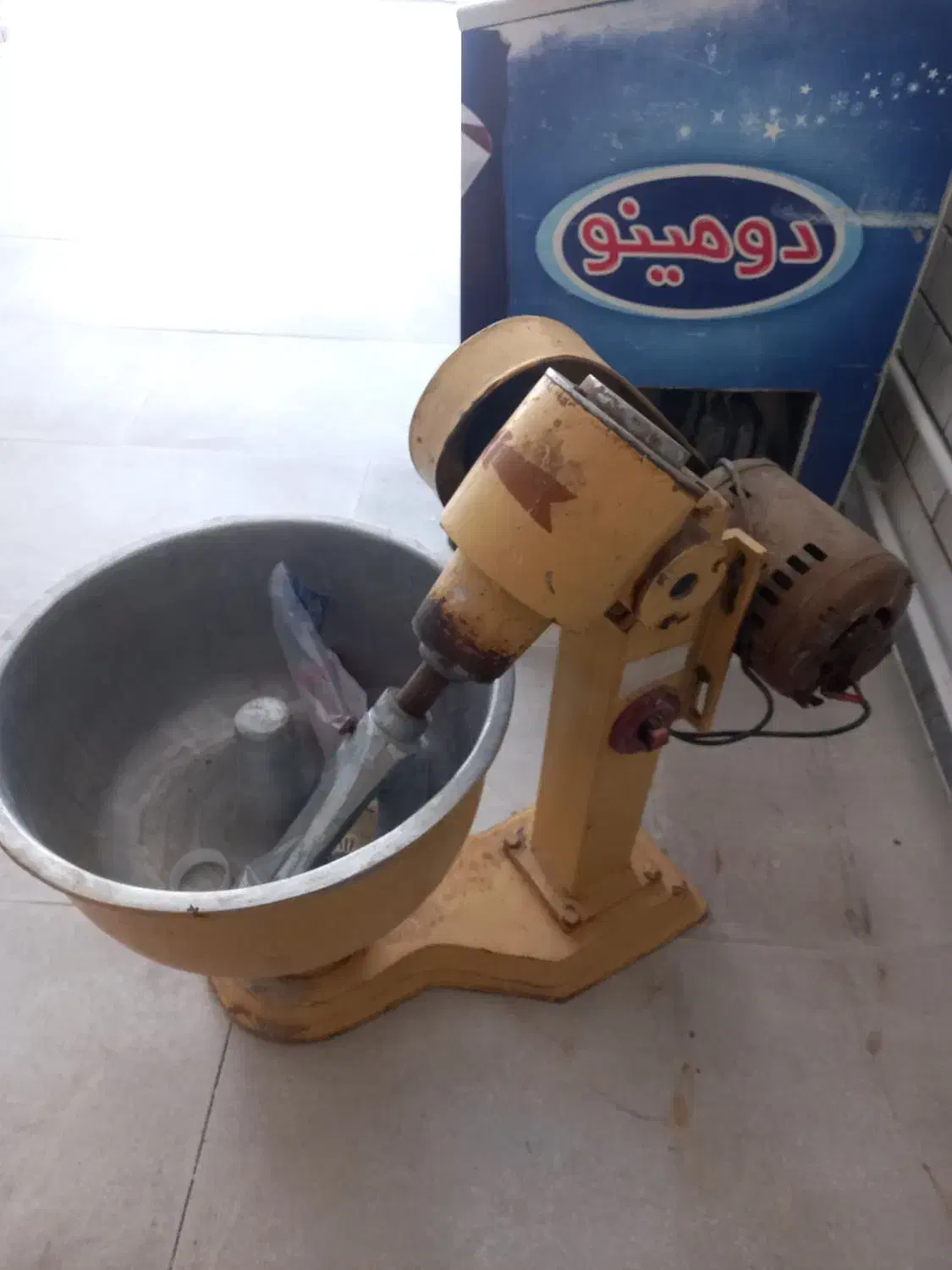 خمیر کن|خردکن، آسیاب، غذاساز|شهرکرد, |دیوار