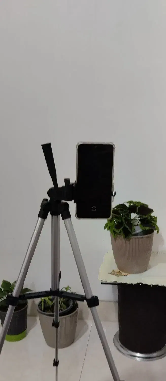 یه پایه فیلم برداری|دوربین عکاسی و فیلم‌برداری|کرمانشاه, |دیوار