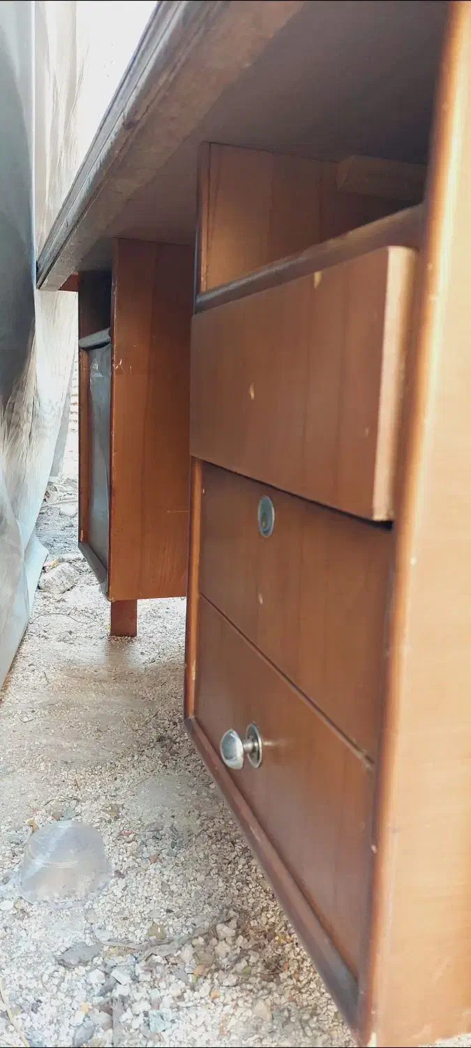 میز|میز تحریر و کامپیوتر|شیراز, نیستان|دیوار