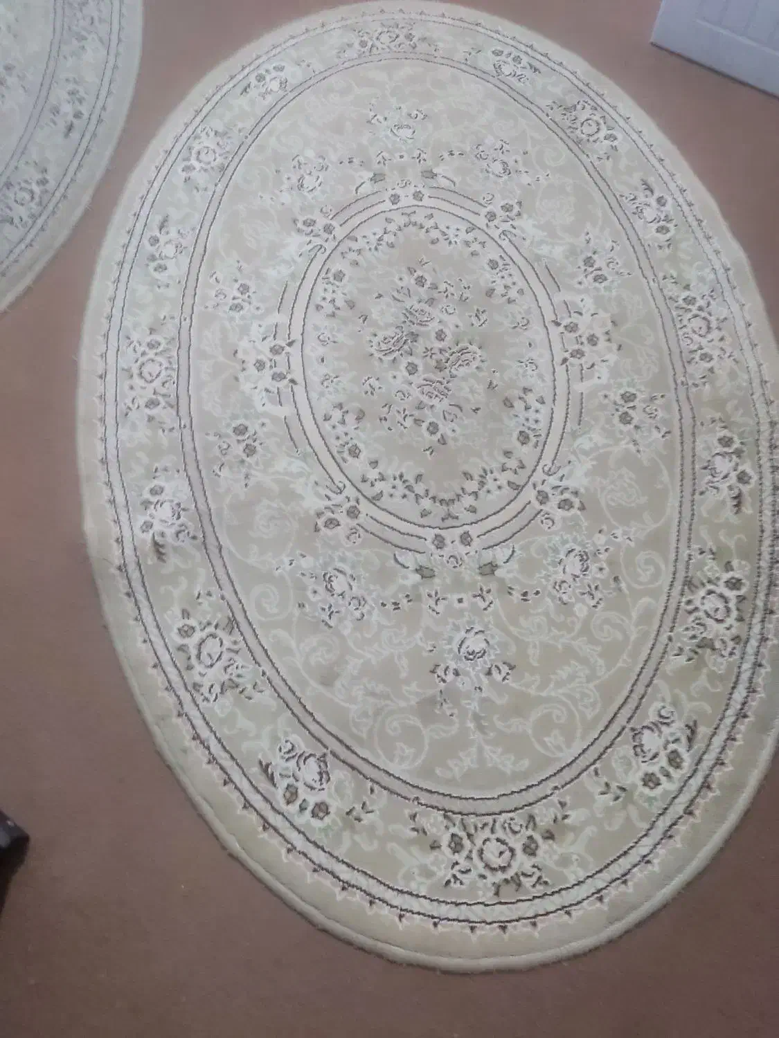 دو تا قالیچه بیضی رنگ فندقی|فرش|یزد, |دیوار