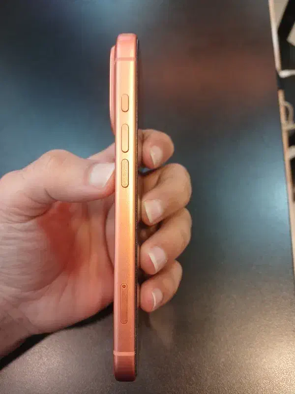 iphone 17 pro Zaa 256gig|موبایل|رشت, چله خانه|دیوار