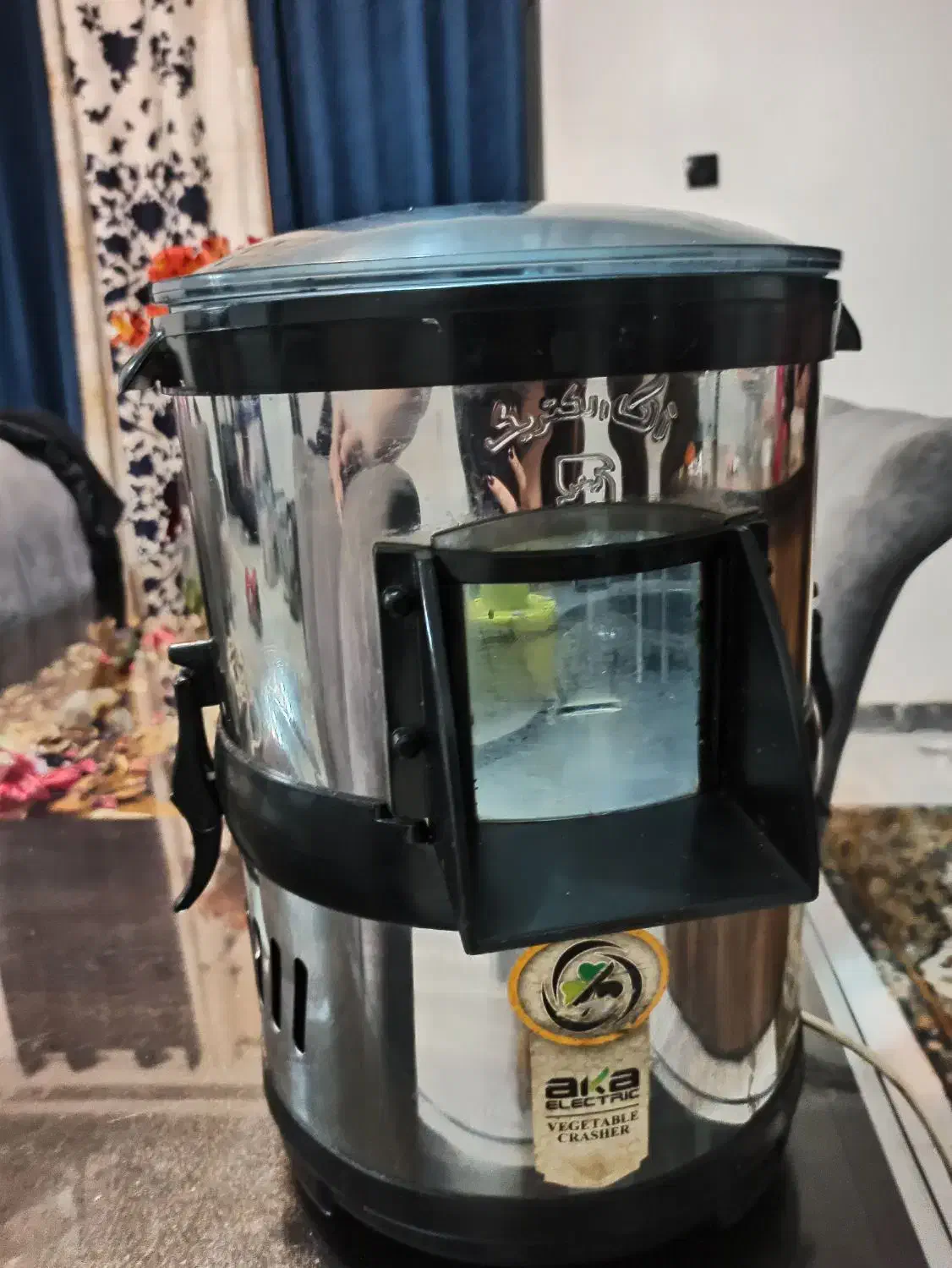 سبزی خرد کن|خردکن، آسیاب، غذاساز|رشت, سعدی (تختی)|دیوار