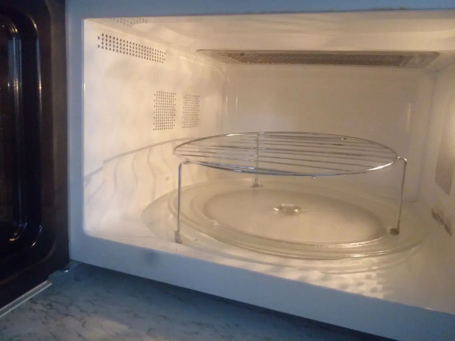 مایکروفر در حد نو کلا|اجاق گاز و لوازم برقی پختوپز|رشت, دیانتی|دیوار