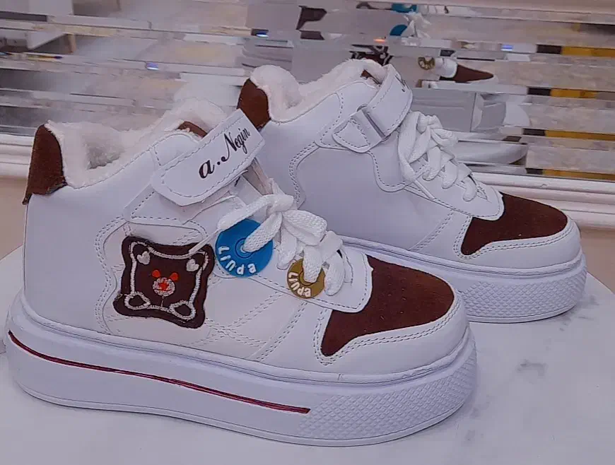 کفش ساق دار زیر قیمت بازار فقط ۴۵۰ت|کیف، کفش، کمربند|بندر گناوه, |دیوار