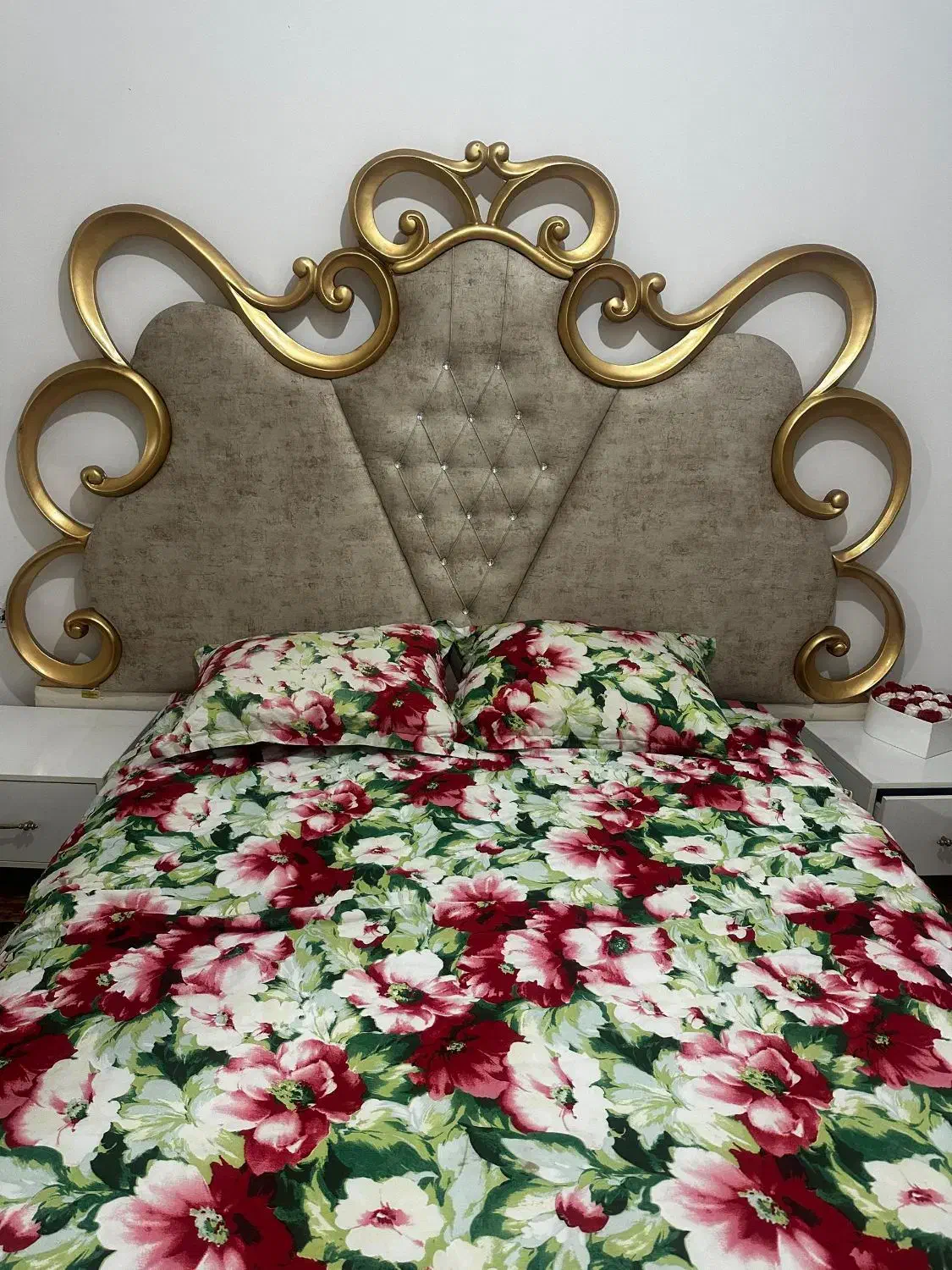 سرویس تخت همراه با کمد|تشک تختخواب|ماکو, |دیوار