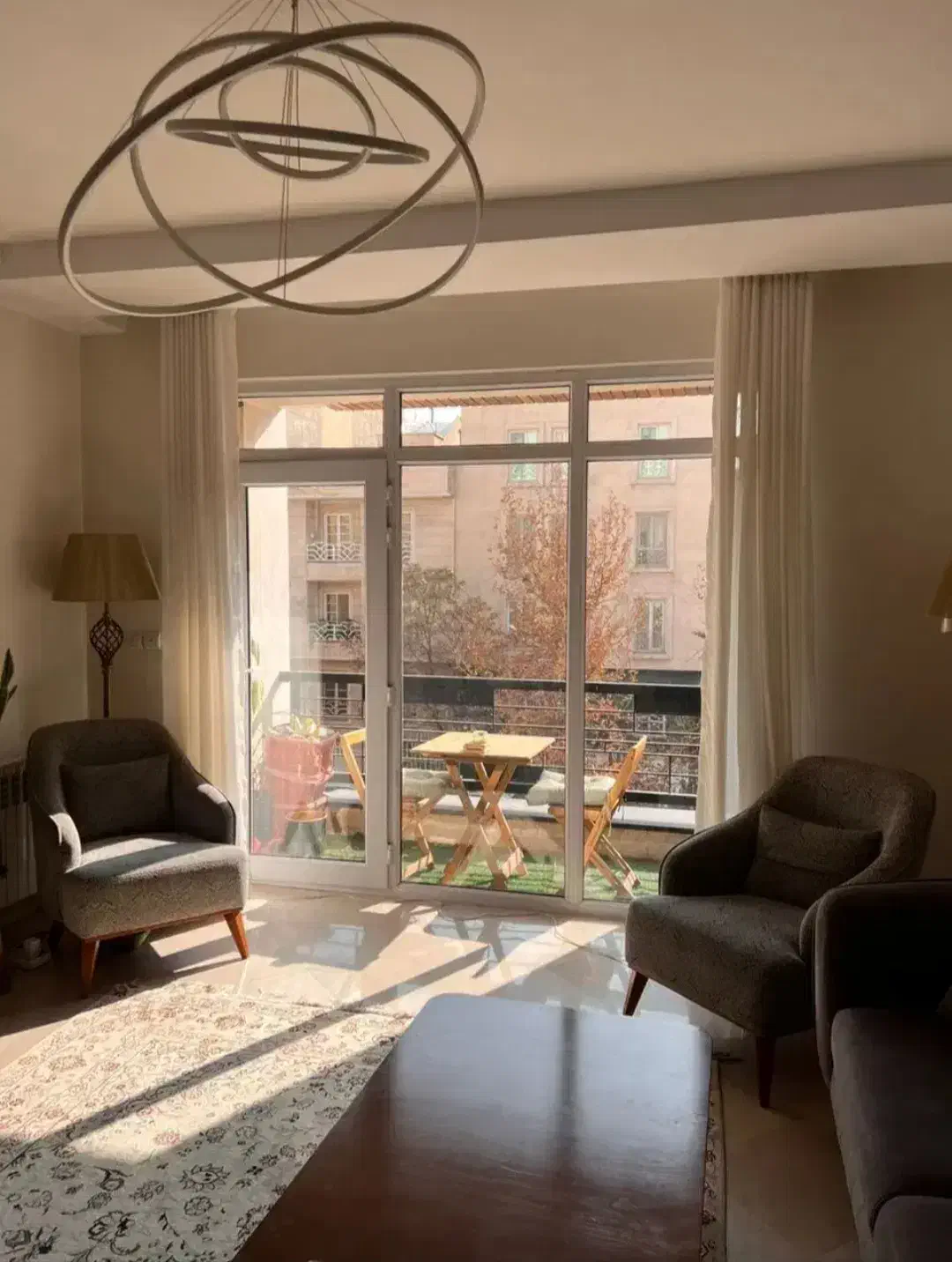 112متری/2خواب/فول/بهترین متریال/تاپ لوکیشن