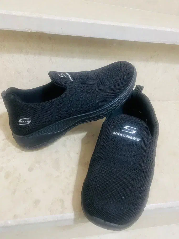 کتانی راحتی سایز ۴۱ کاملا نو|کیف، کفش، کمربند|قزوین, |دیوار