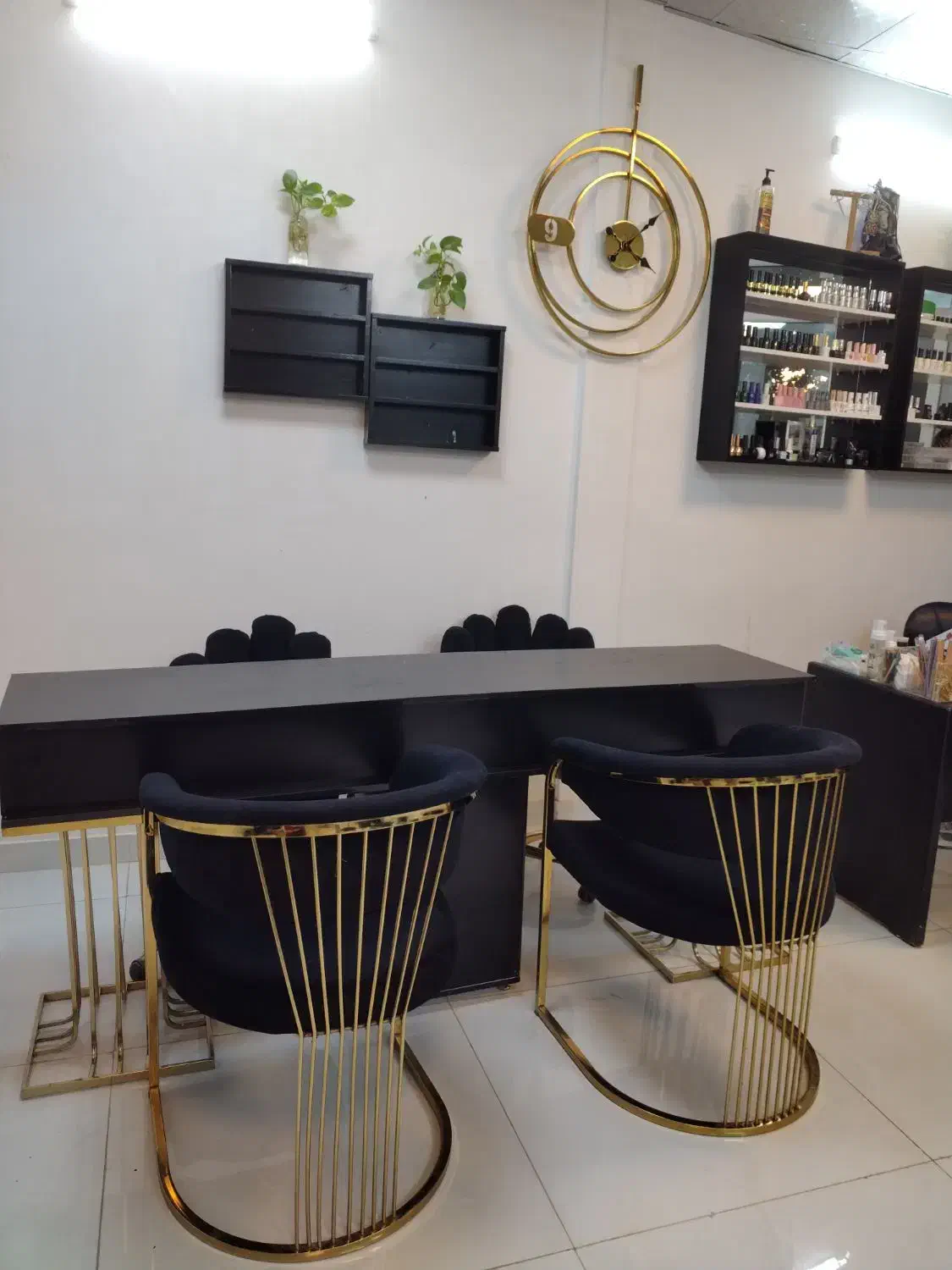 ۲ طبقه سالن زیبایی برای اجاره لاین|خدمات آرایشگری و زیبایی|نیشابور, دارایی|دیوار