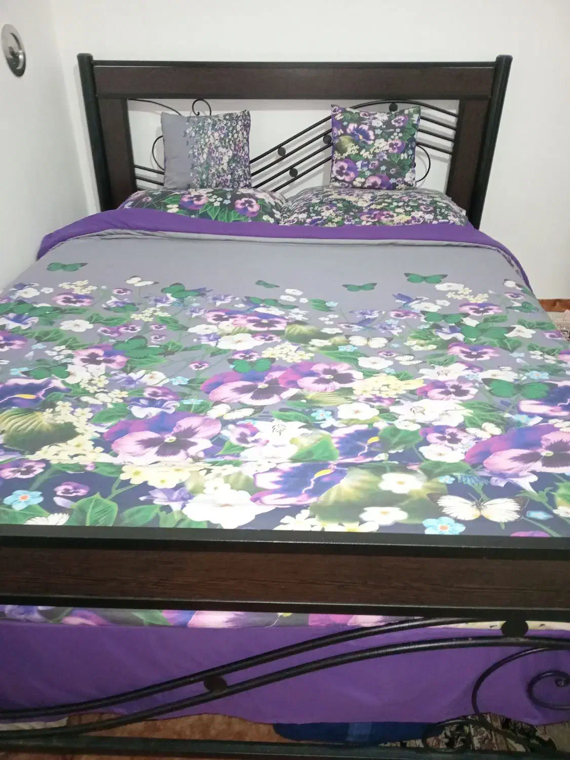 تخت خواب|تشک تختخواب|لاهیجان, طالقانی|دیوار