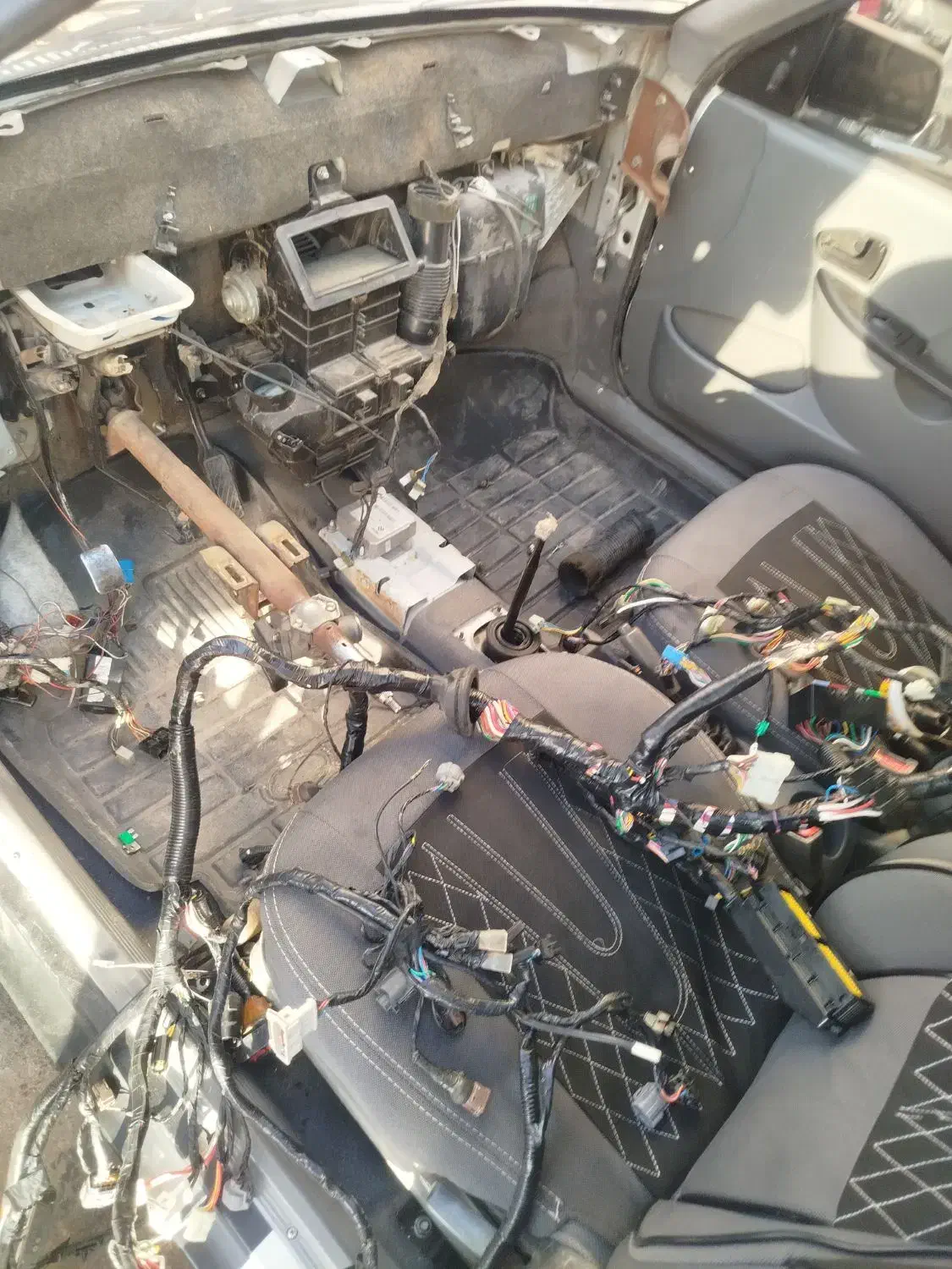 باطری سازی تعمیرات برق خودرو سرویس بخاری|خدمات موتور و ماشین|قم, نیروگاه|دیوار