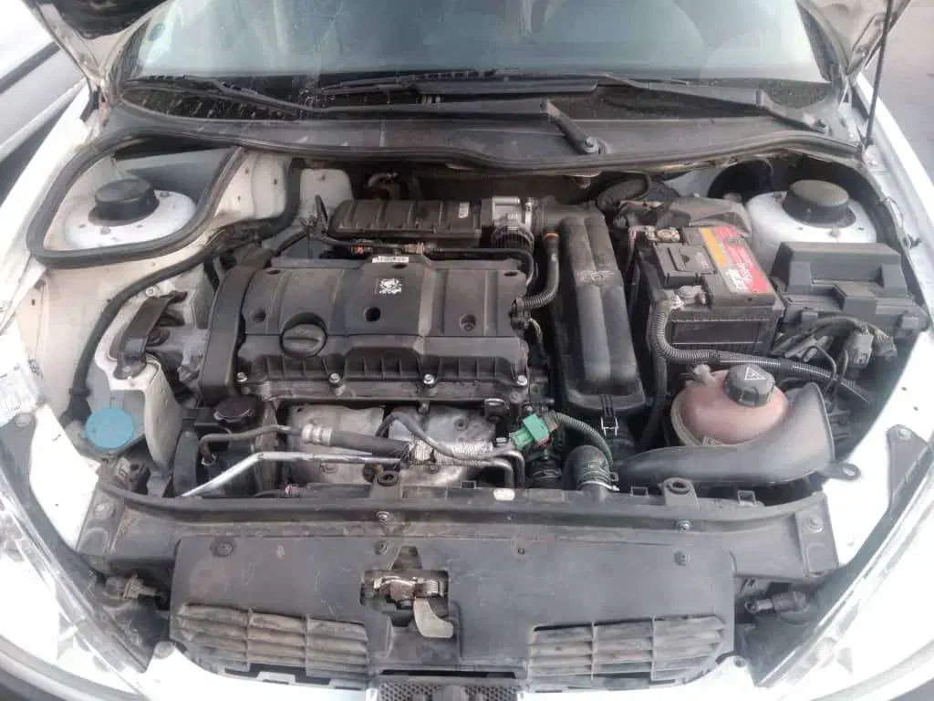 پژو ۲۰۶ اس دی وی ۸ مدل ۹۸|خودرو سواری و وانت|مهاباد (آذربایجان غربی), |دیوار