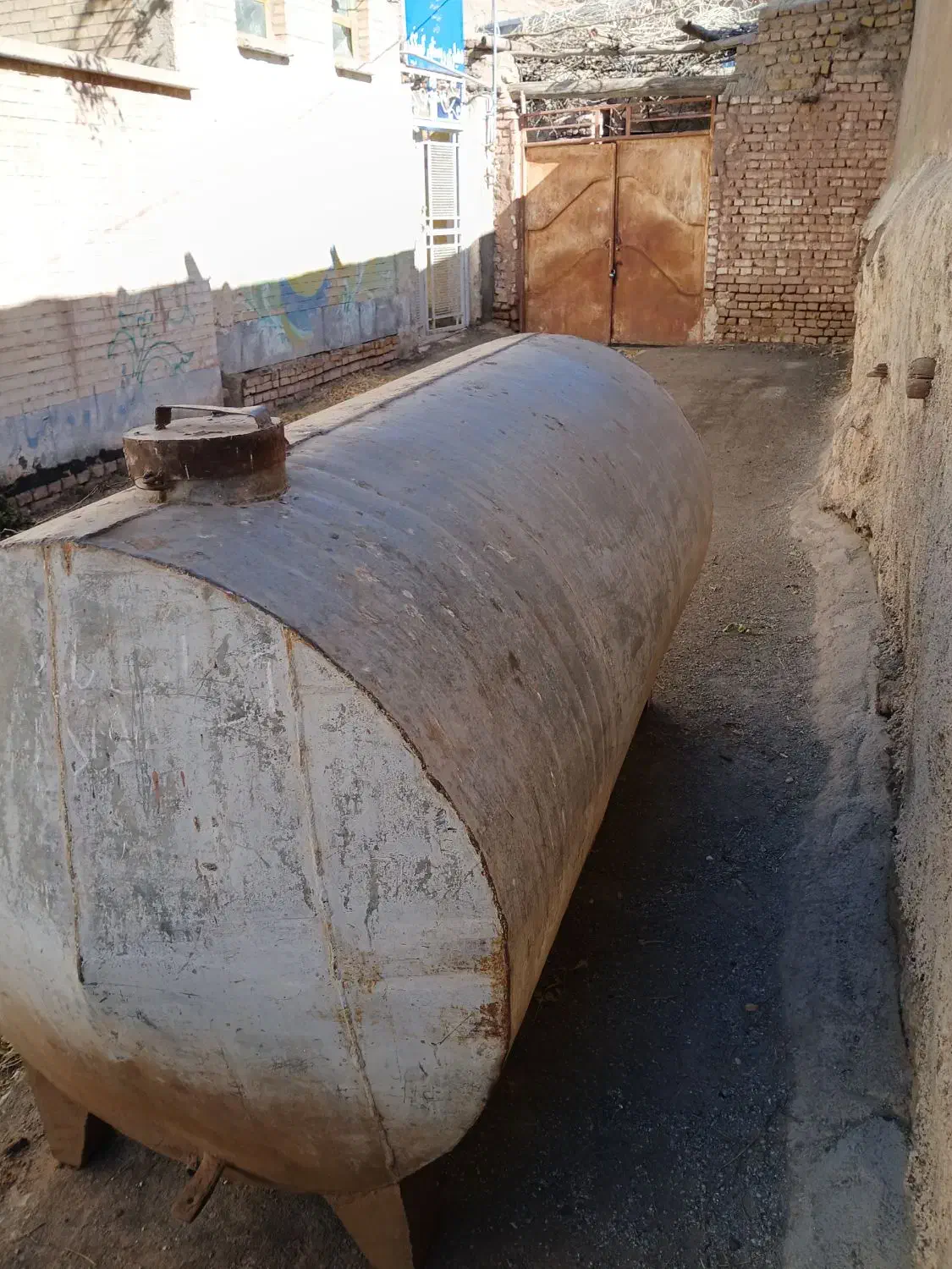 تانکر|مصالح و تجهیزات ساختمان|تربتحیدریه, بالا ولایت|دیوار