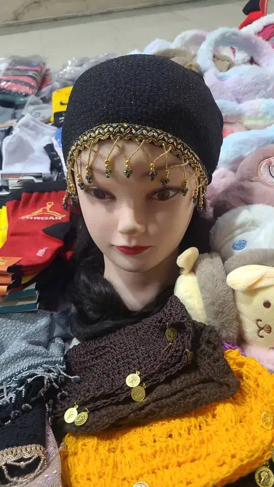 مینی اسکارف|لباس|شیراز, شیخ علی چوپان|دیوار