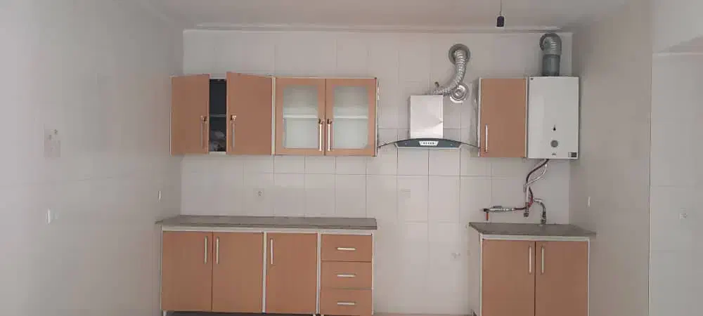 کابینت با سینک و هود دست دوم|آب‌چکان و نظم‌دهنده ظروف|صدرا-فارس, فاز ۲|دیوار