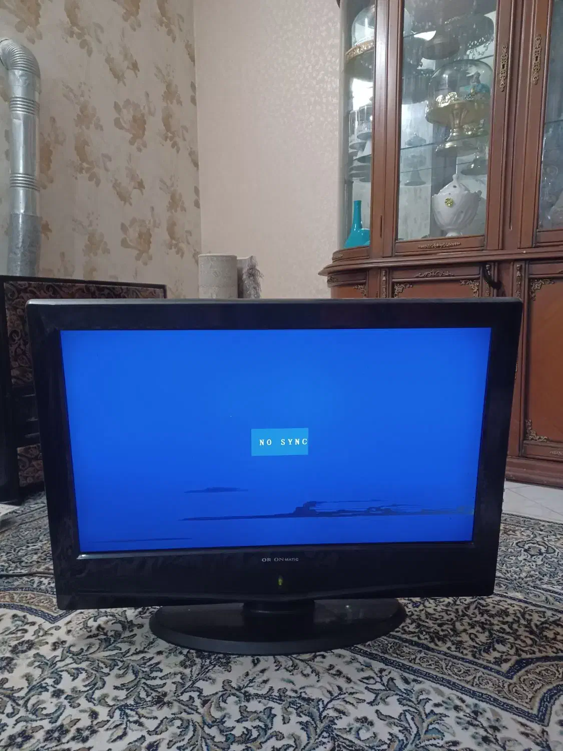 تلویزیون 32اینچ|تلویزیون و پروژکتور|تهران, شهرک نفت|دیوار