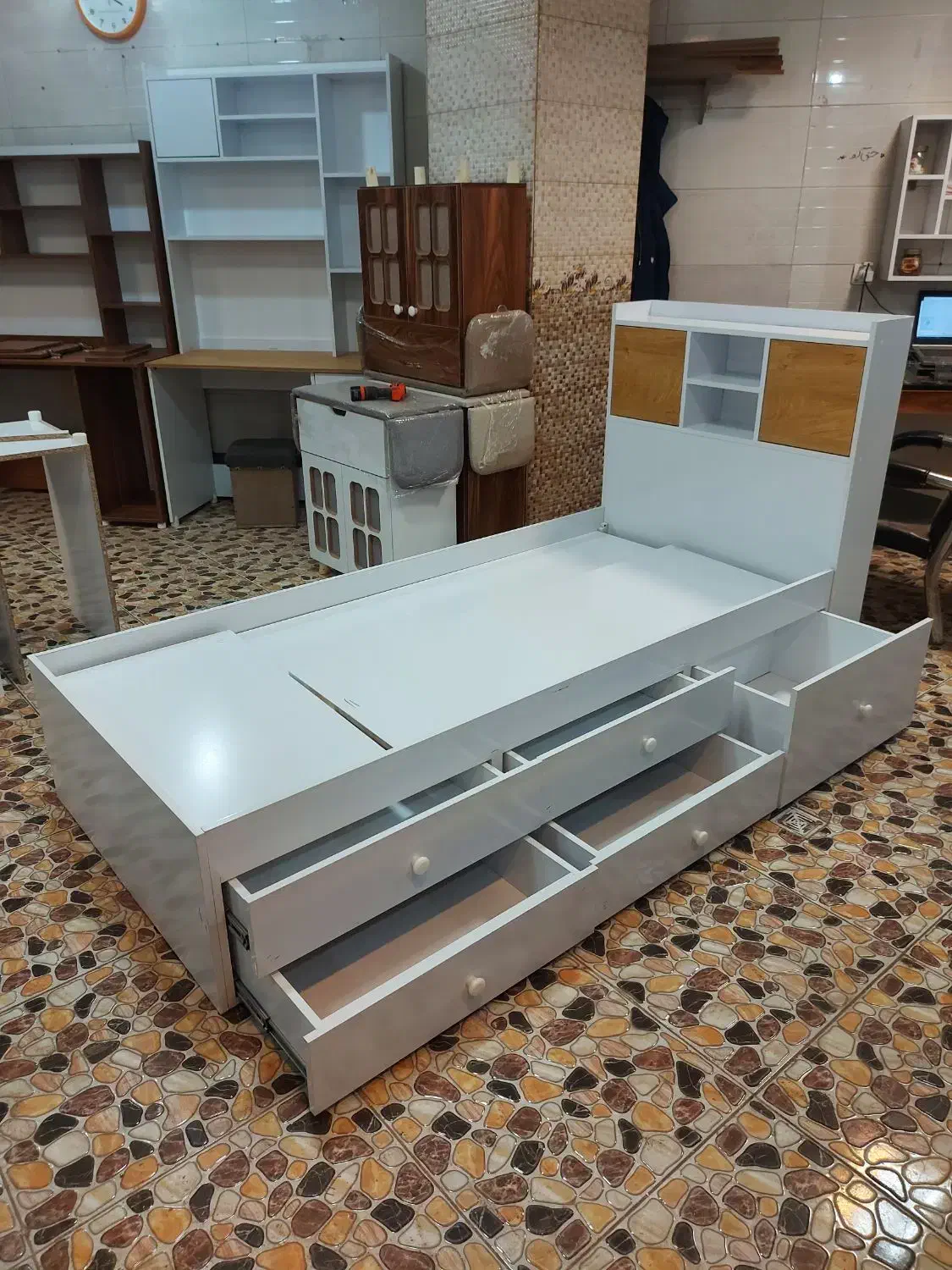 نیروی کار ، شاگرد کارگاه ام دی اف|استخدام صنعتی، فنی، مهندسی|تبریز, |دیوار