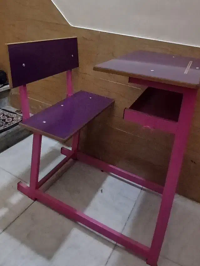 نیمکت نو|صندلی و نیمکت|نجفآباد, یزدانشهر|دیوار