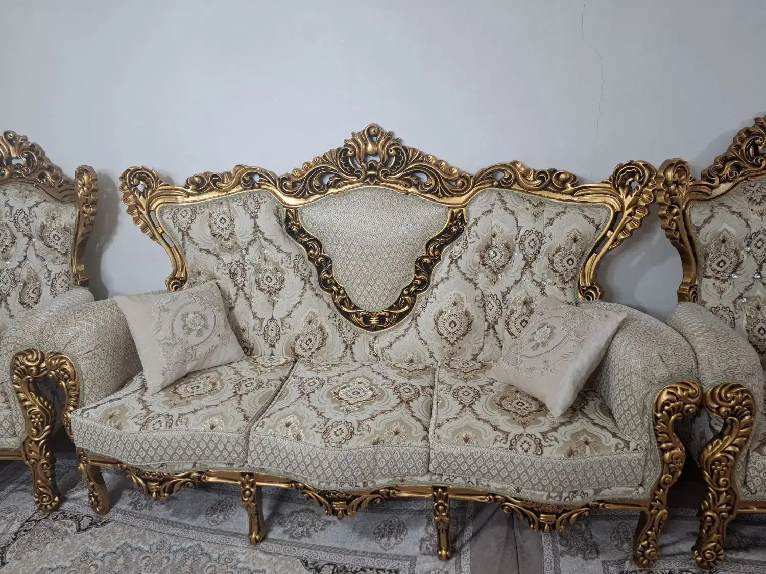 مبل نه نفره نو سالم آکبند|مبلمان خانگی و میز عسلی|سلماس, |دیوار