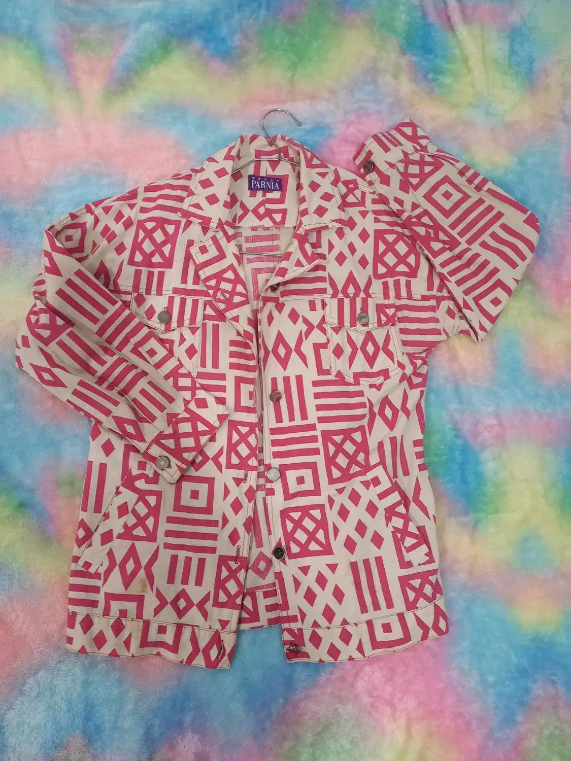 تعدادی لباس|لباس|پاکدشت, پاکدشت (مامازند)|دیوار