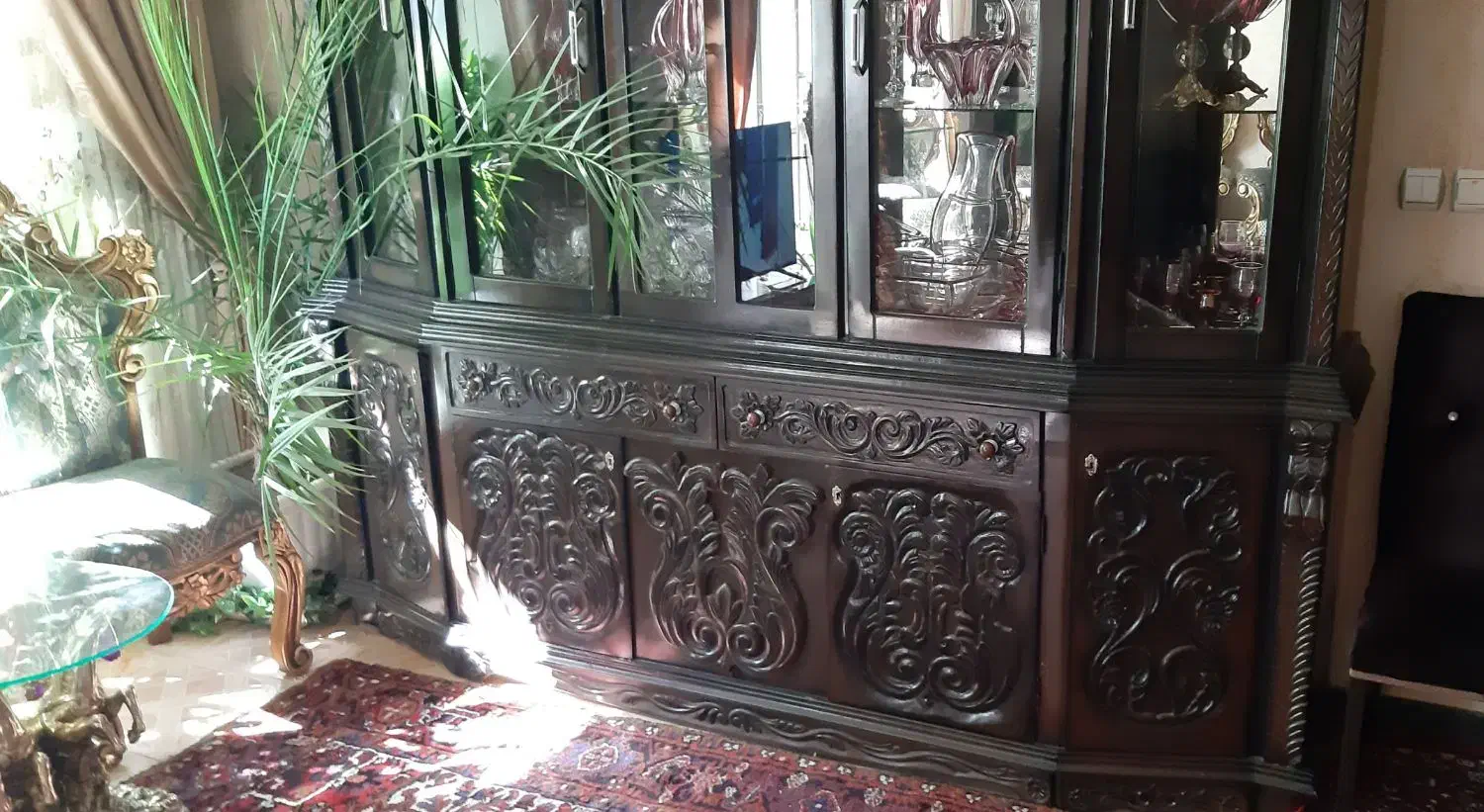 بوفه از جنس چوب گردو|بوفه، ویترین، کنسول|خسروشاه, |دیوار