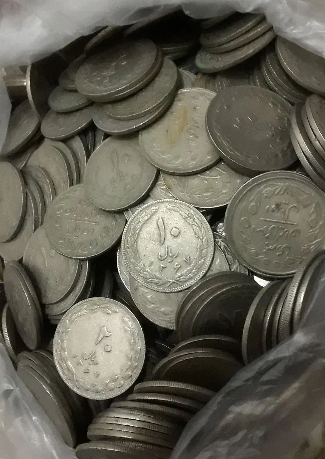 سکه|کلکسیون سکه، تمبر، اسکناس|قم, باغ شریفی|دیوار