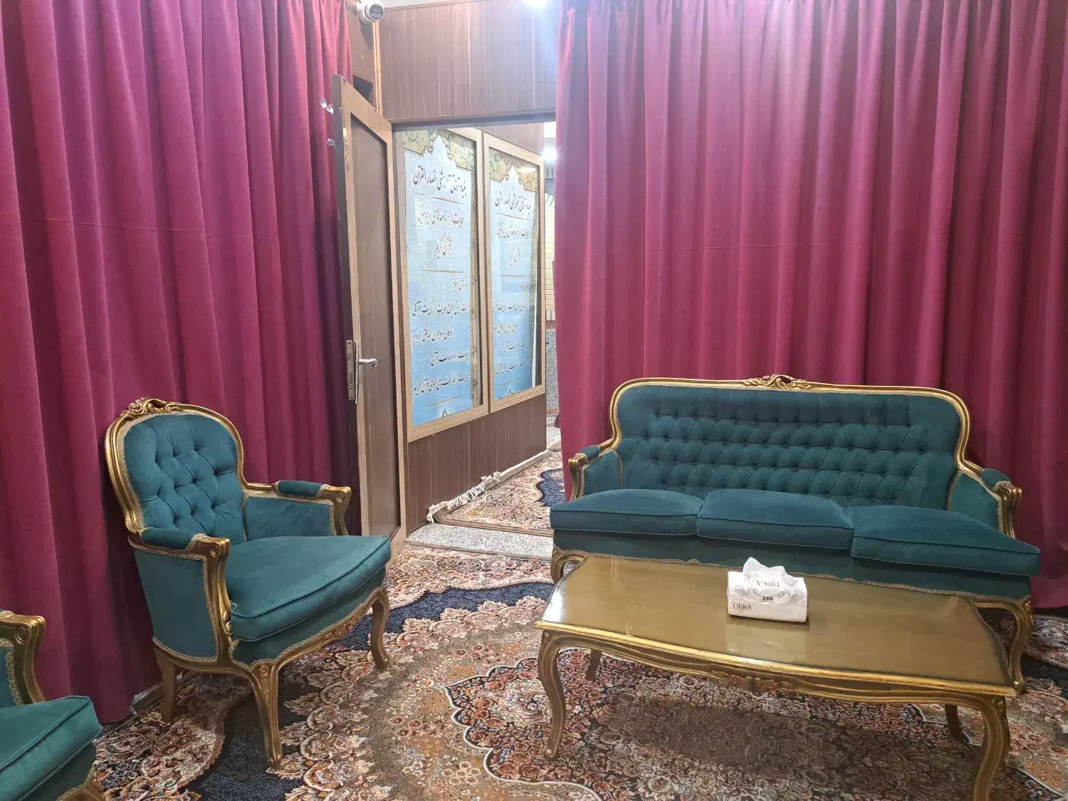 مبل هفت نفره فرانسوی|مبلمان خانگی و میز عسلی|تهران, قلمستان|دیوار