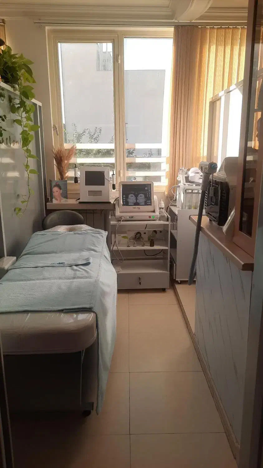 منشی خانم مجرد جهت کلینیک|استخدام اداری و مدیریت|تهران, زعفرانیه|دیوار