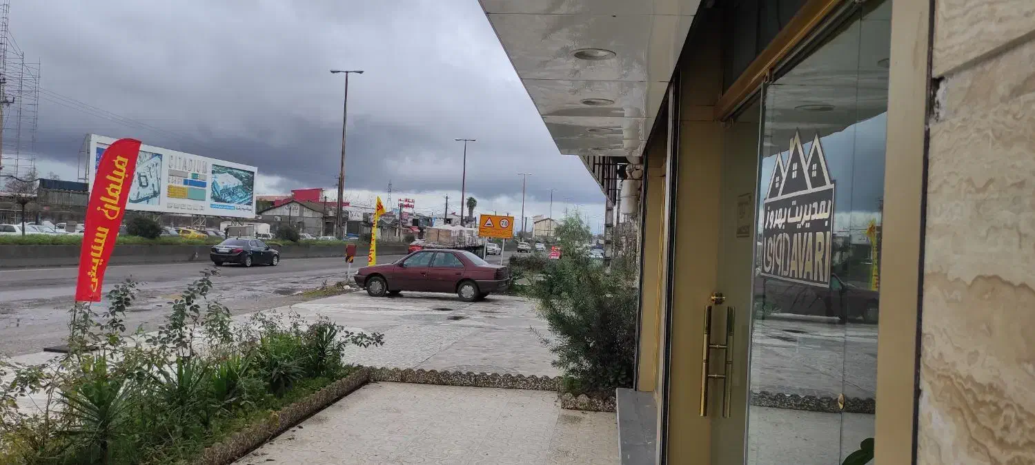 اجاره80مترمغازه بابر9مترجاده انزلی روبروی سیتادیوم|اجارهٔ مغازه و غرفه|رشت, معلم|دیوار