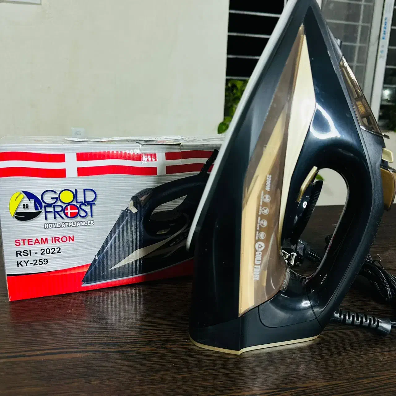 اتو بخار گلدفراست اصل دارای رنگ بندی زرکالای بزرگ|اتو و لوازم اتو|یاسوج, |دیوار