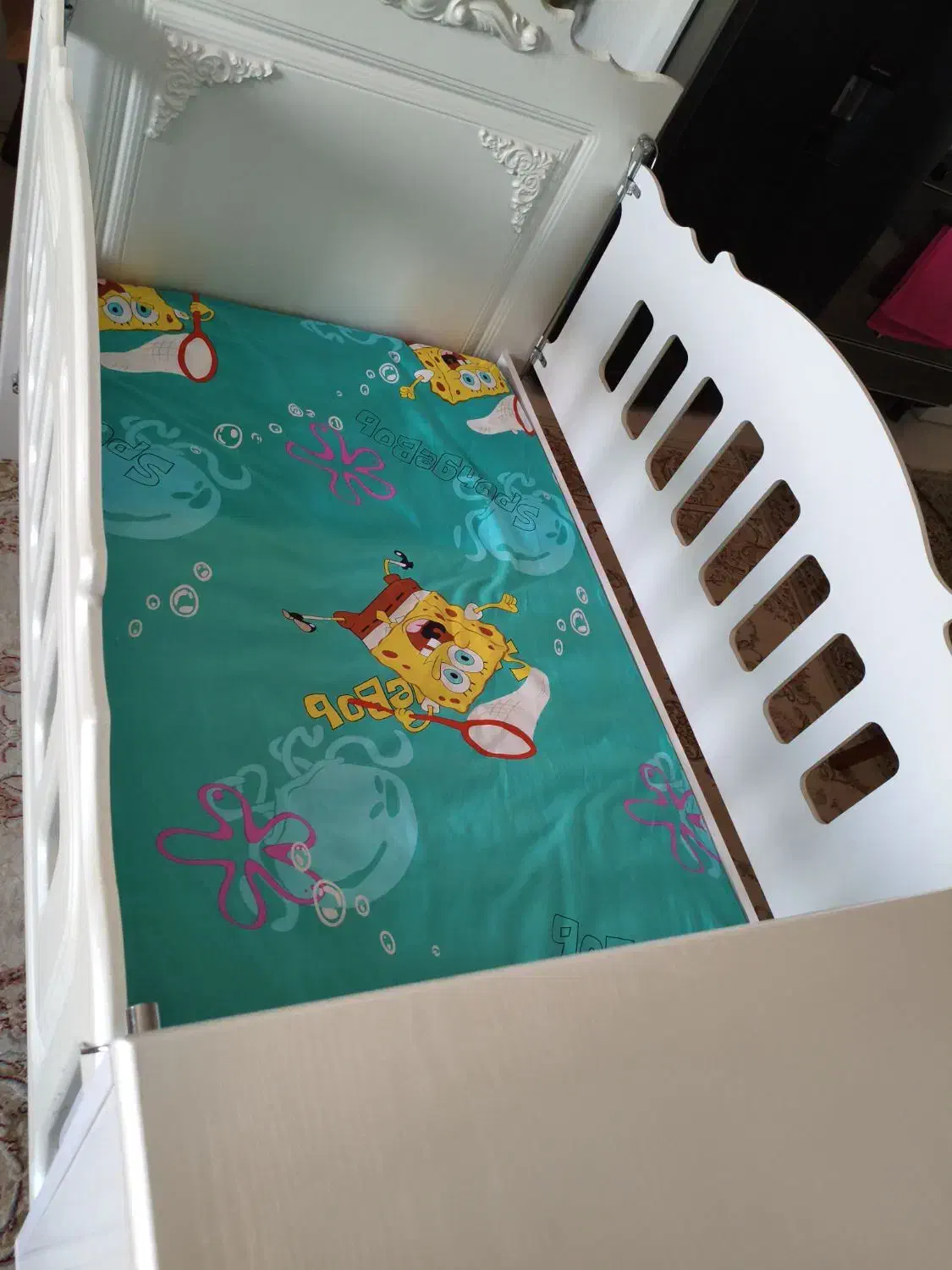 تخت کودک و نوجوان|تخت و صندلی بچه|هشتگرد, فاز ۲ مهستان|دیوار