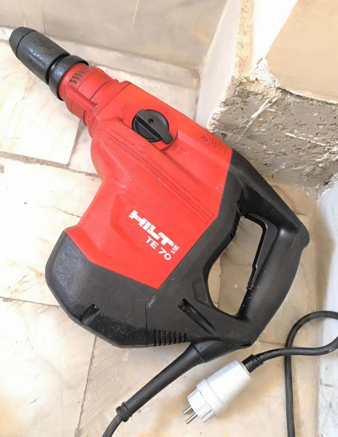 دریل بتن کن  te70avr hilti|ابزارآلات|تهران, توحید|دیوار