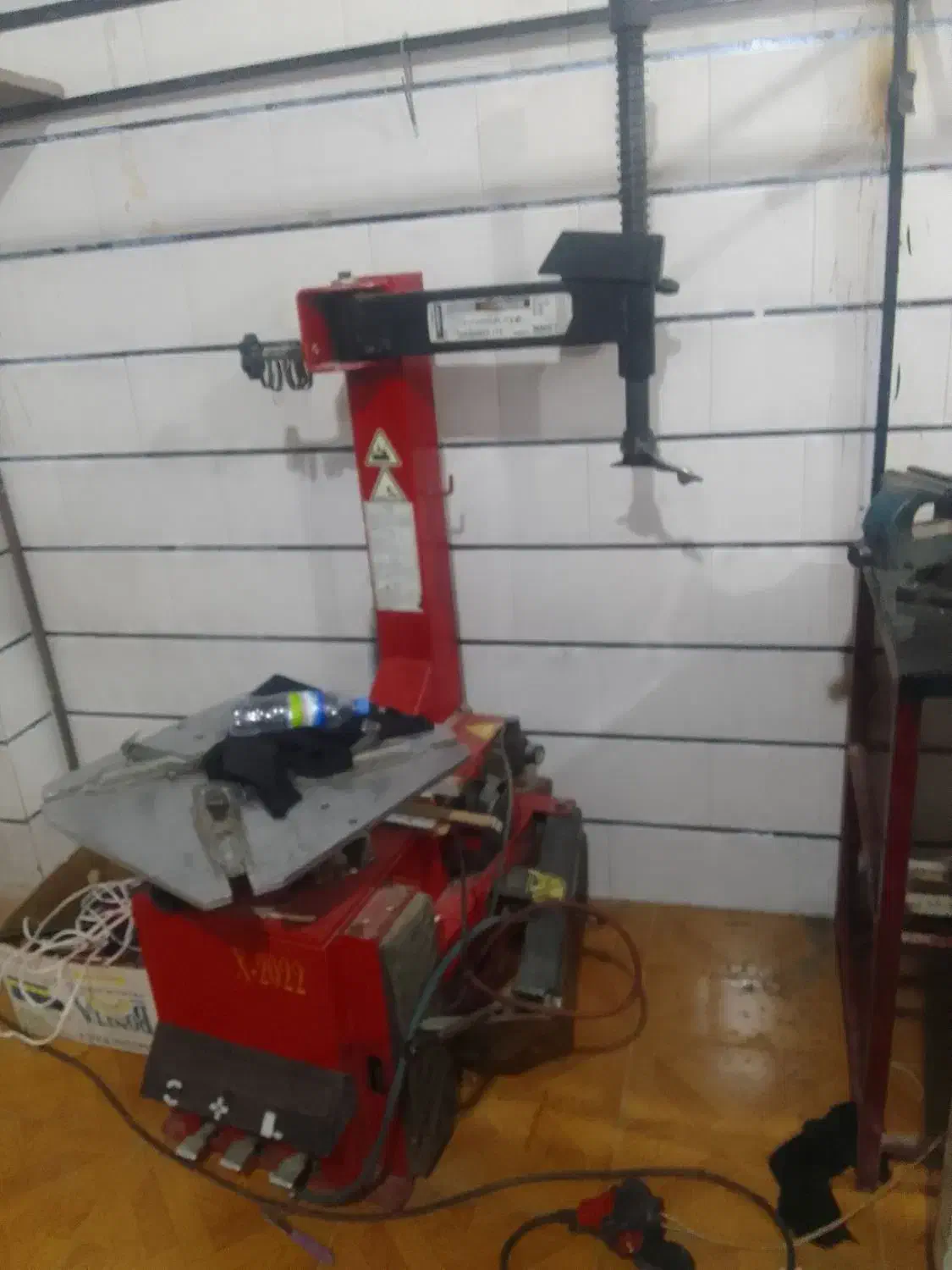 ابزا|ابزارآلات|لردگان, |دیوار