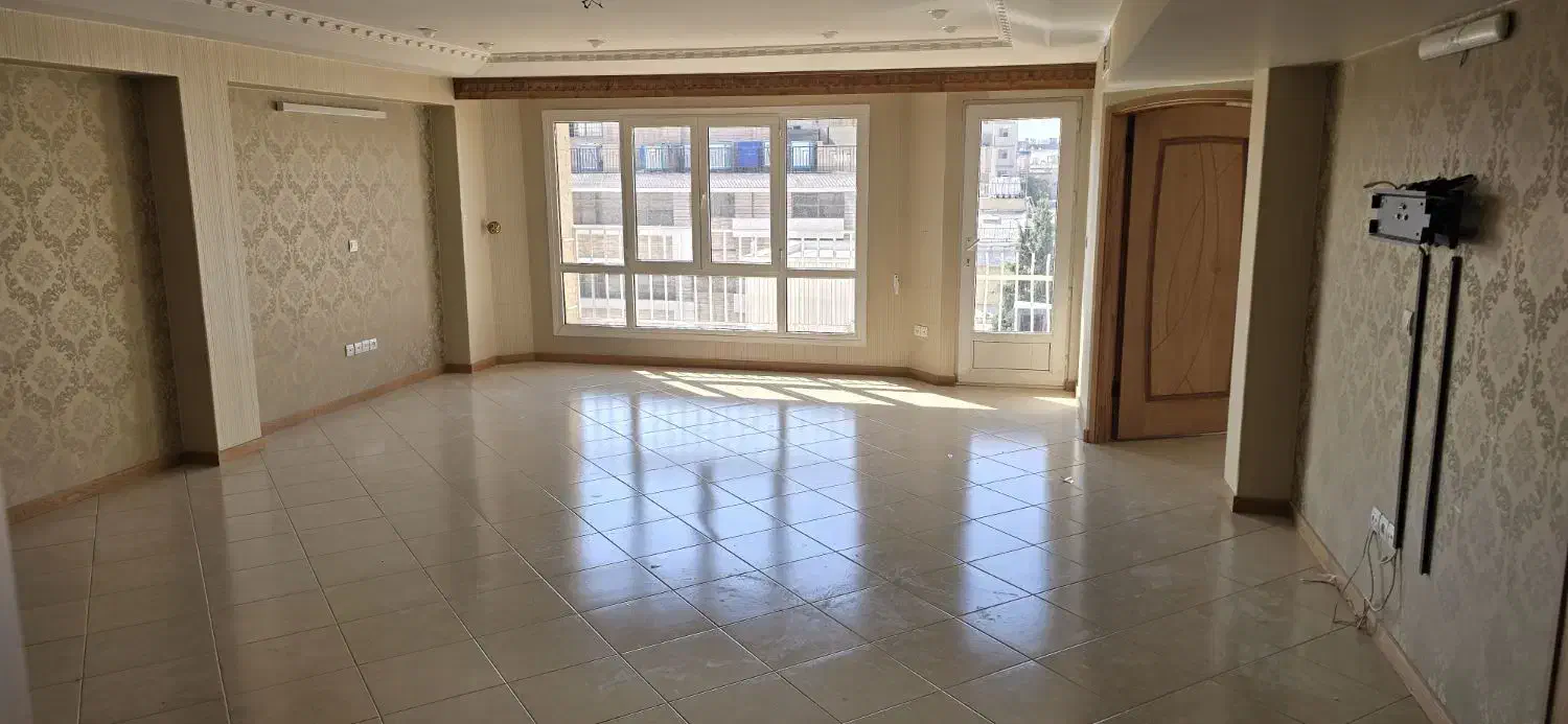 ۱۲۵ متر سه خواب تک واحدی خ ال خجند|فروش آپارتمان|اصفهان, دشتستان|دیوار