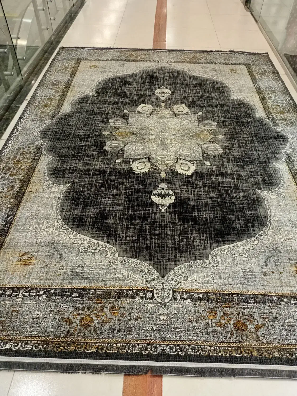 فرش تبریزاصل۱۲مترجفت۷۰۰شانه تراکم۲۵۵۰کاملانخ پنبه|فرش|مشهد, طلاب|دیوار