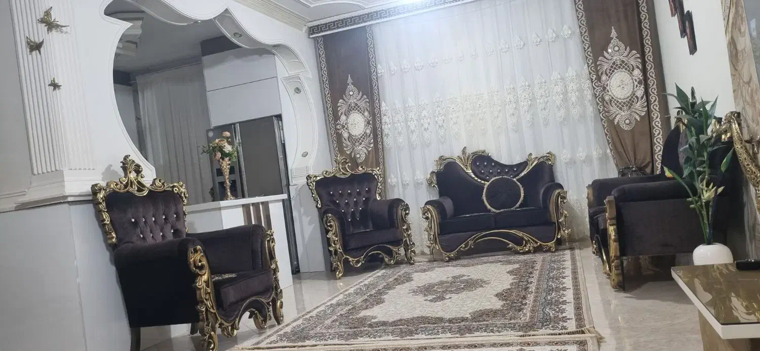 مبل سلطنتی هفت نفره|مبلمان خانگی و میز عسلی|صحنه, |دیوار