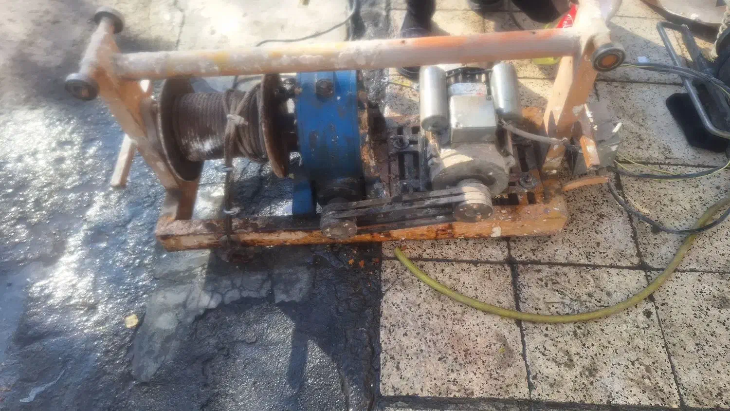 فروش بالابر یک تن در حد نو|ماشینآلات صنعتی|مشهد, ولیعصر (شهرک غرب)|دیوار