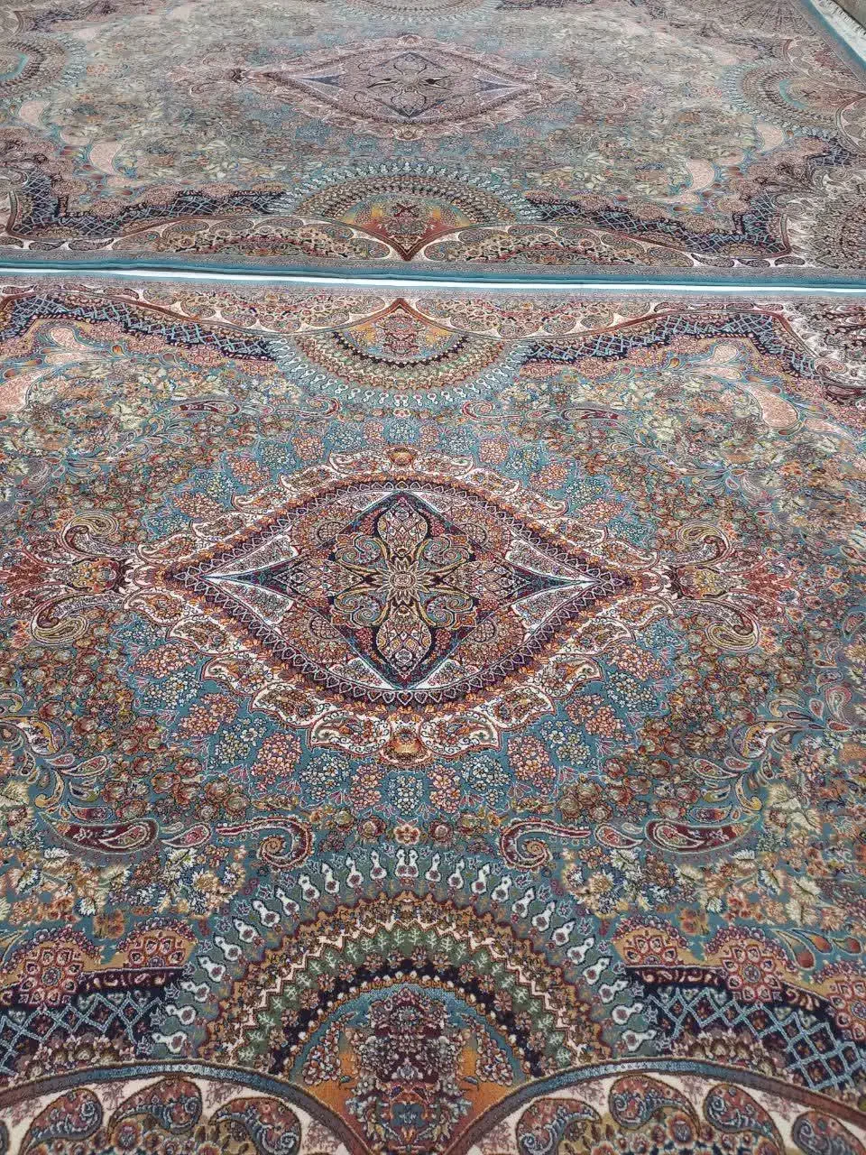 جفت دوتافرش یکی ۹متری یکی ۶متری ۳۰۰۰تراکم|فرش|کرج, کمال‌شهر|دیوار