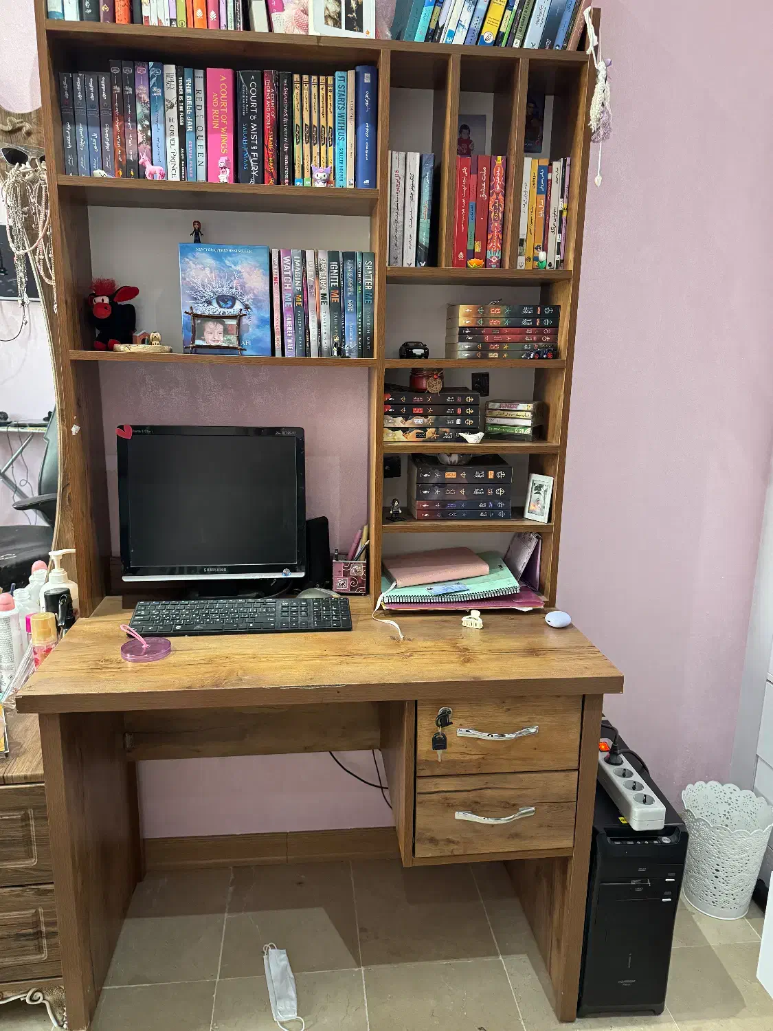 کتابخانه و میز تحریر|کتابخانه، شلف، قفسه‌های دیواری|تهران, صادقیه|دیوار