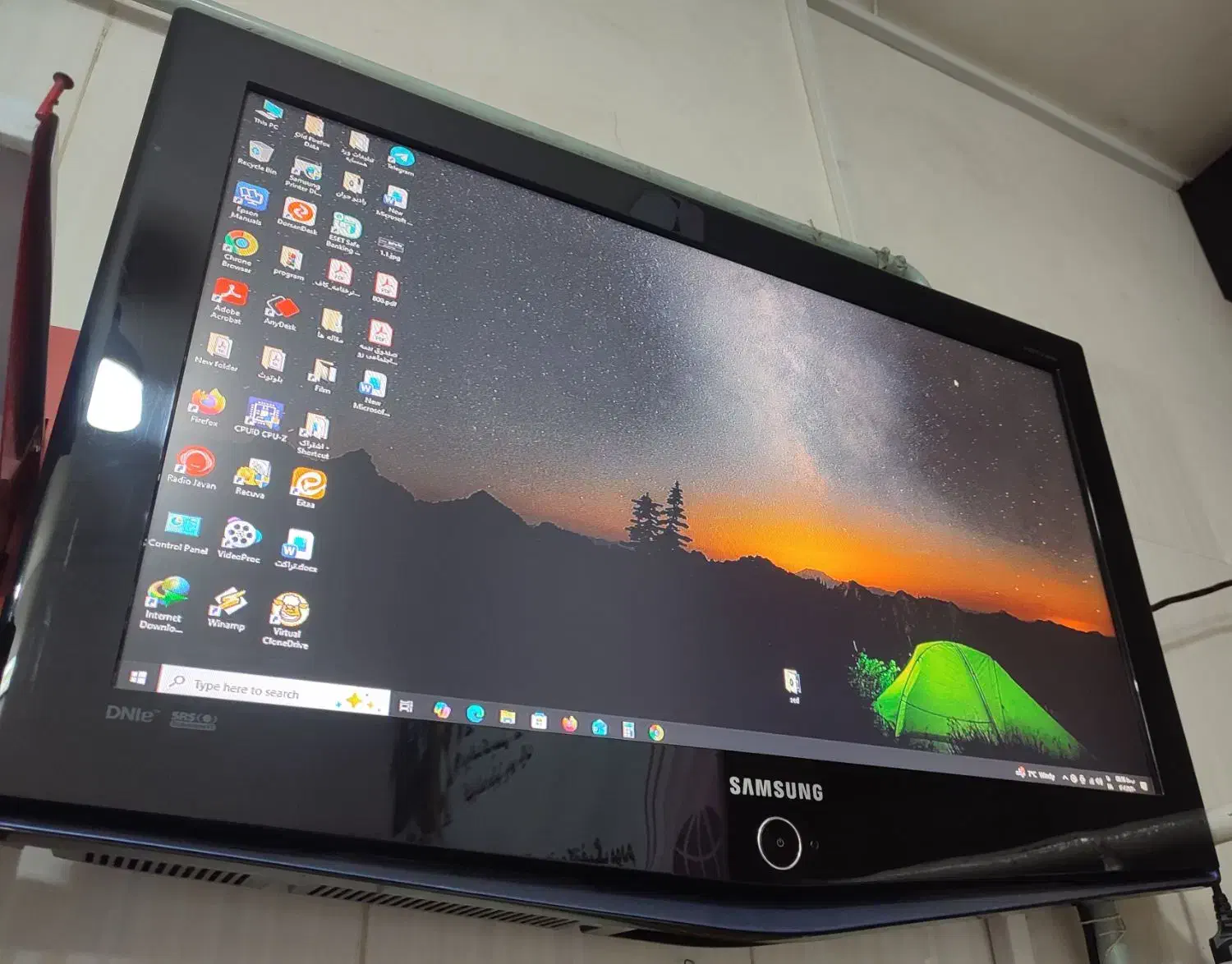 تلویزیون LCD سامسونگ 32 اینچ|تلویزیون و پروژکتور|همدان, |دیوار