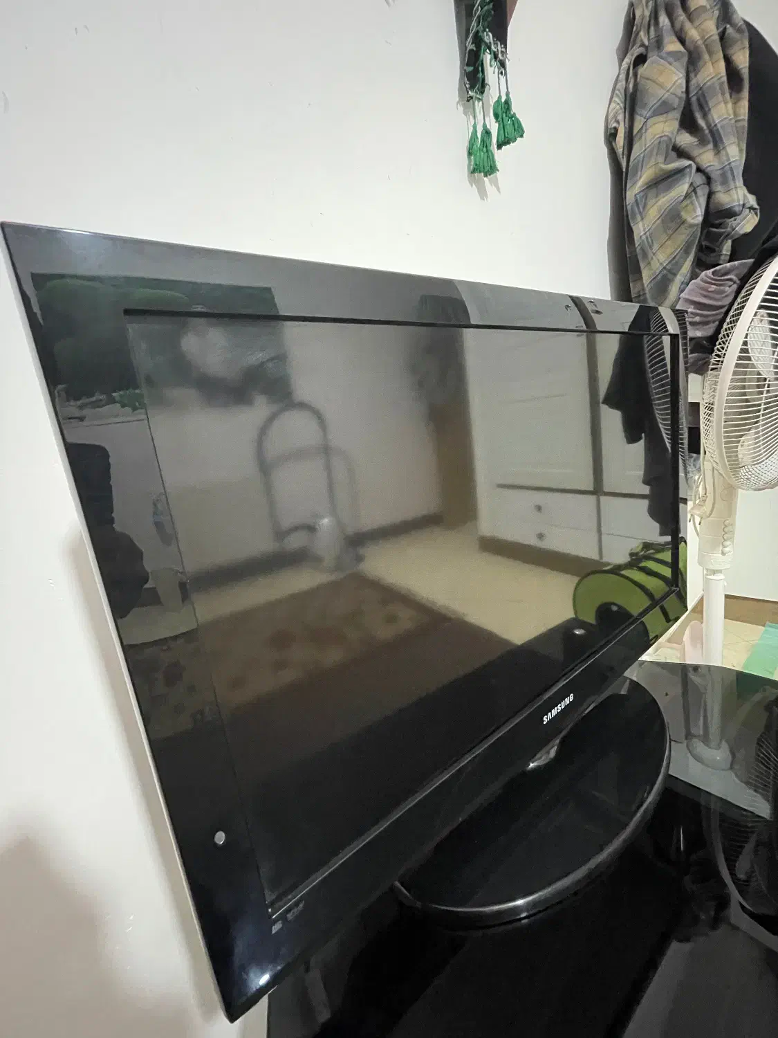 تی وی TV تلویزیون و مانیتور کامپیوتر|تلویزیون و پروژکتور|ساری, |دیوار