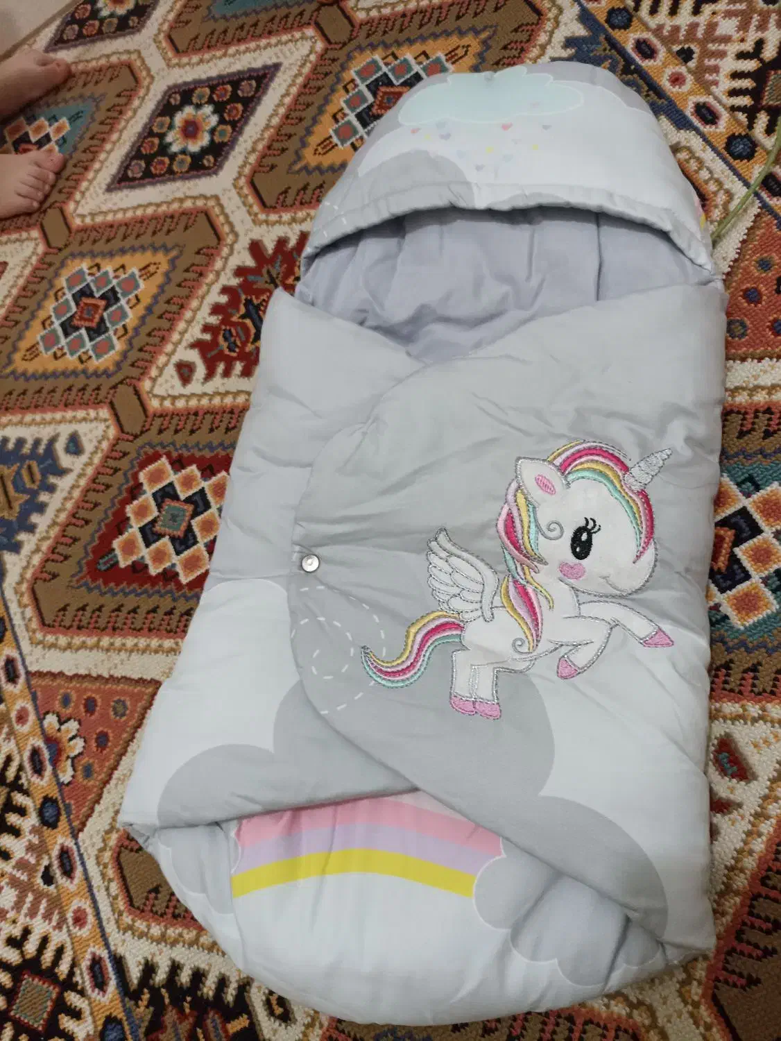 پتو و اغوشگیر و رختخواب نوزاد|اسباب و اثاث بچه|فلاورجان, |دیوار