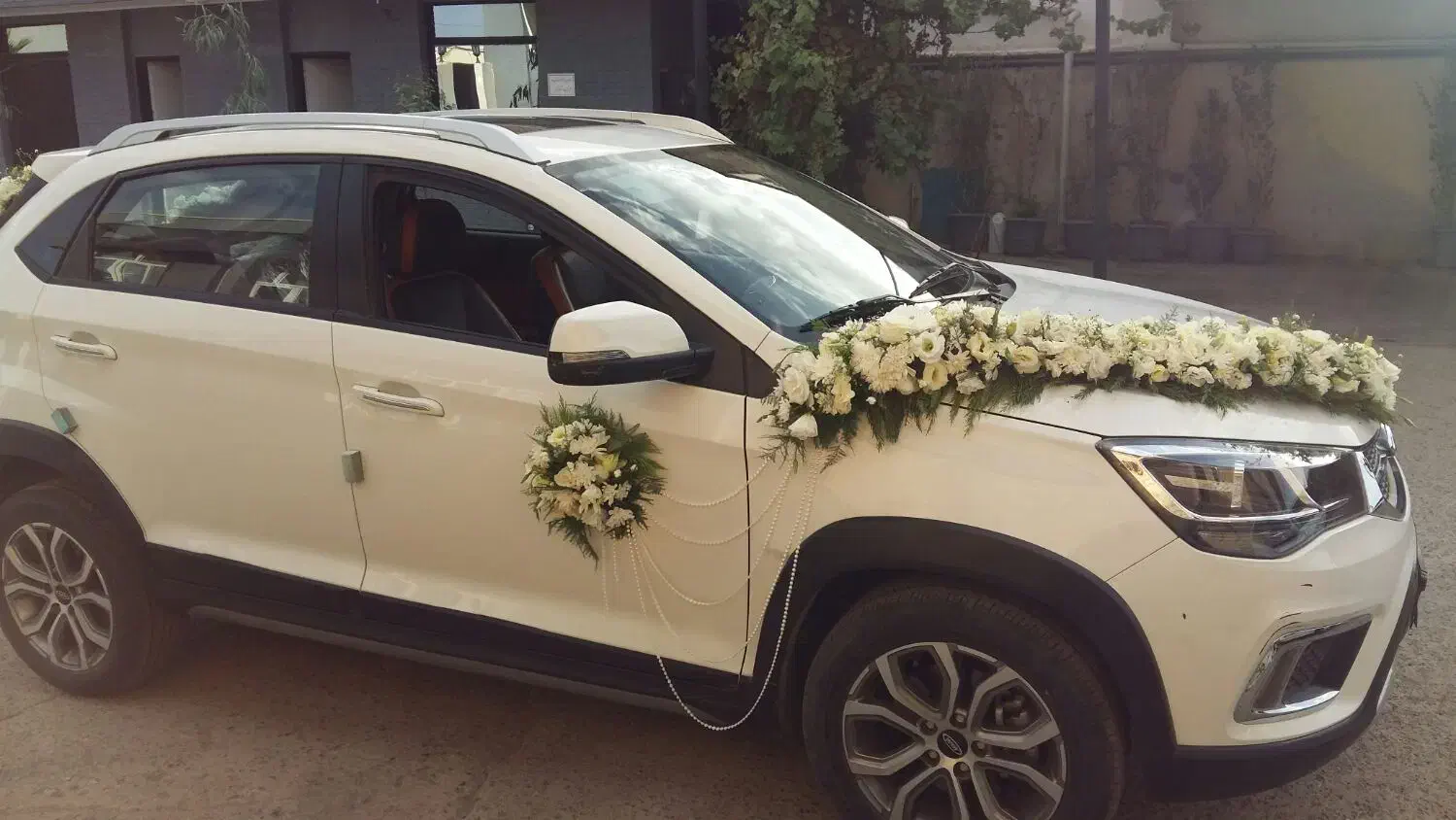 اجاره ماشین شاستی با تزیین ماشین عروس|گل و گیاه طبیعی|قم, نیروگاه|دیوار