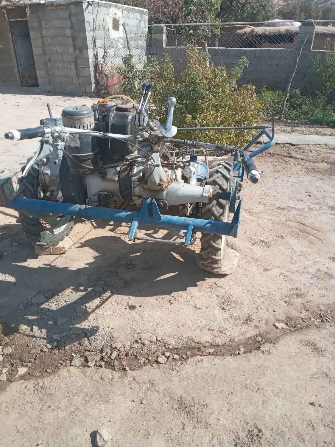 دروگر|ماشین‌آلات صنعتی|منج, |دیوار